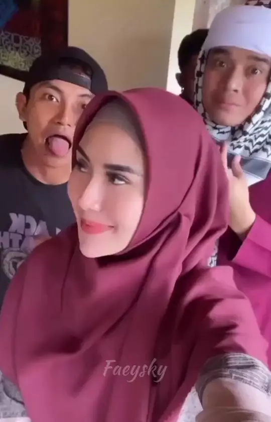 momen akrab syahnaz dan billy syahputra © instagram momen akrab syahnaz dan billy syahputra © instagram