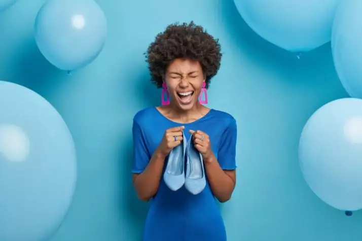 Arti mimpi pakai baju baru © 2022 berbagai sumber   Arti mimpi pakai baju baru © 2022 berbagai sumber