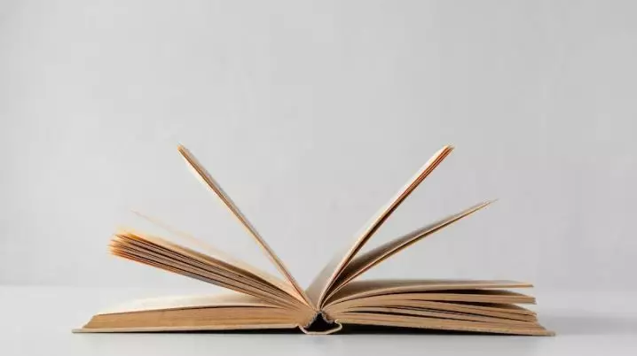 Contoh teks gurindam berbagai tema © 2022 berbagai sumber 