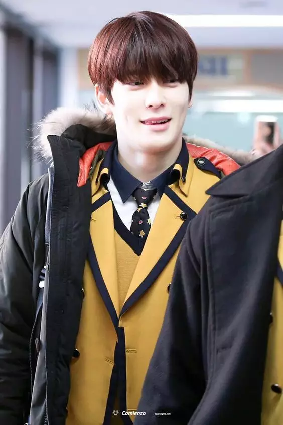 Potret transformasi Jaehyun NCT © berbagai sumber