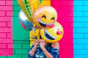 Kepribadianmu bisa dilihat dari emoji ketawa yang biasa kamu pakai