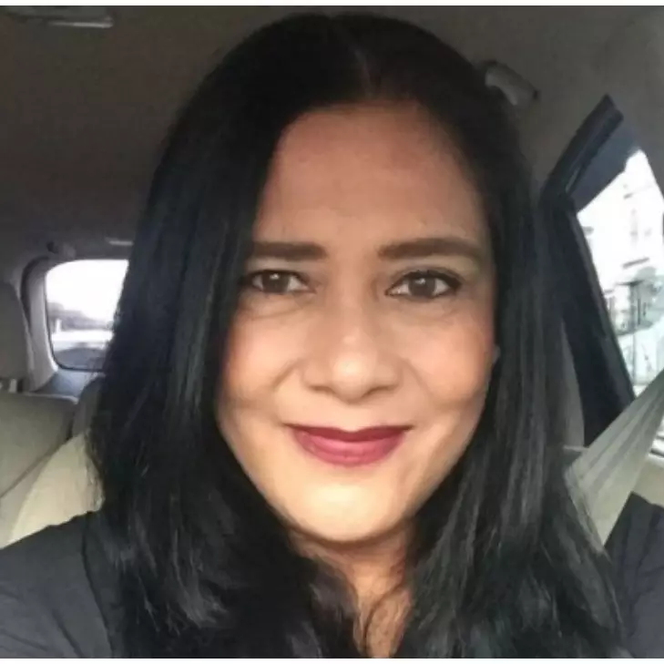 Lidya Kandou temukan ular di selimut tempat tidur, bikin bergidik