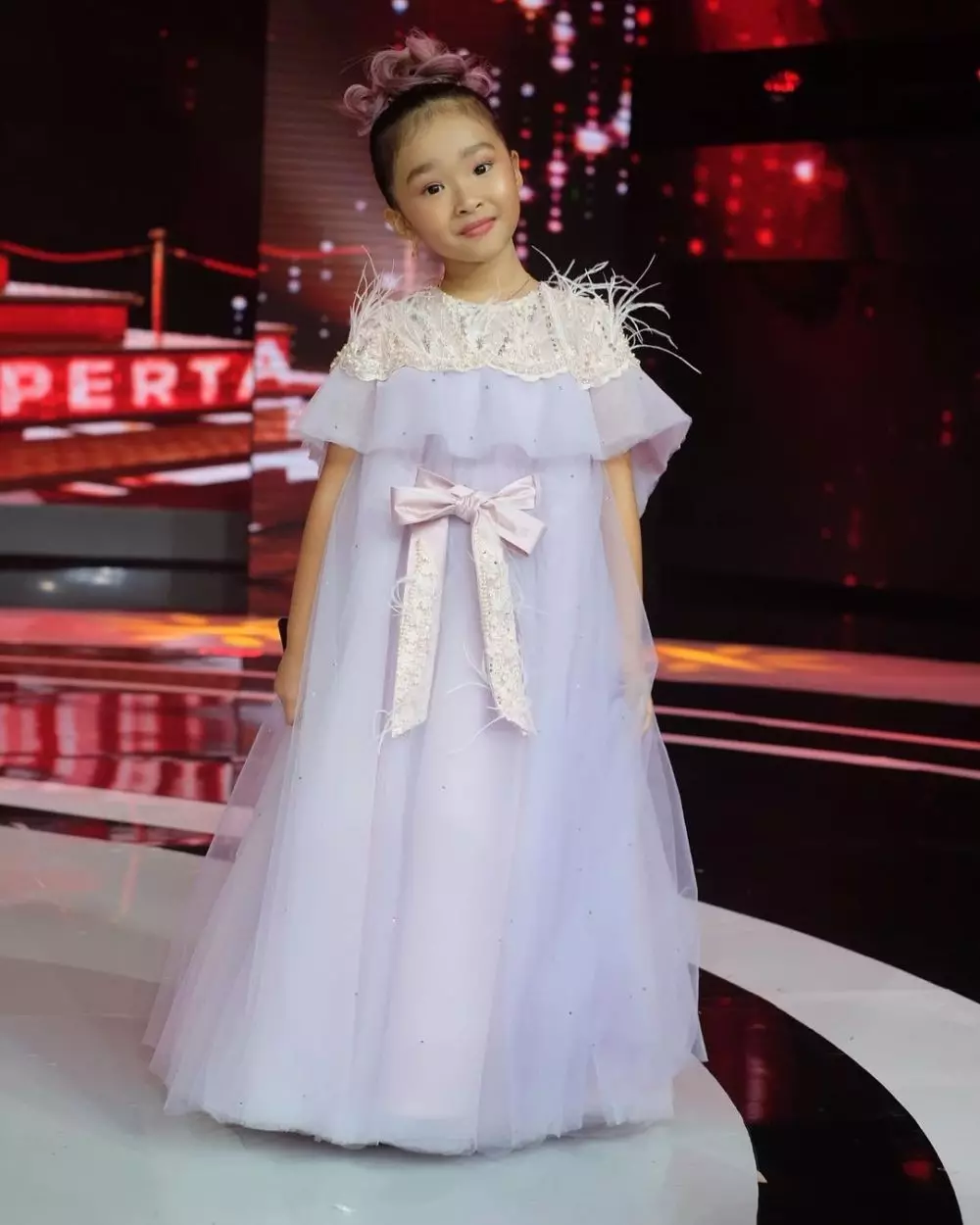 Arsy, Thalia, Djalu Hakim nyanyi Berbagai sumber