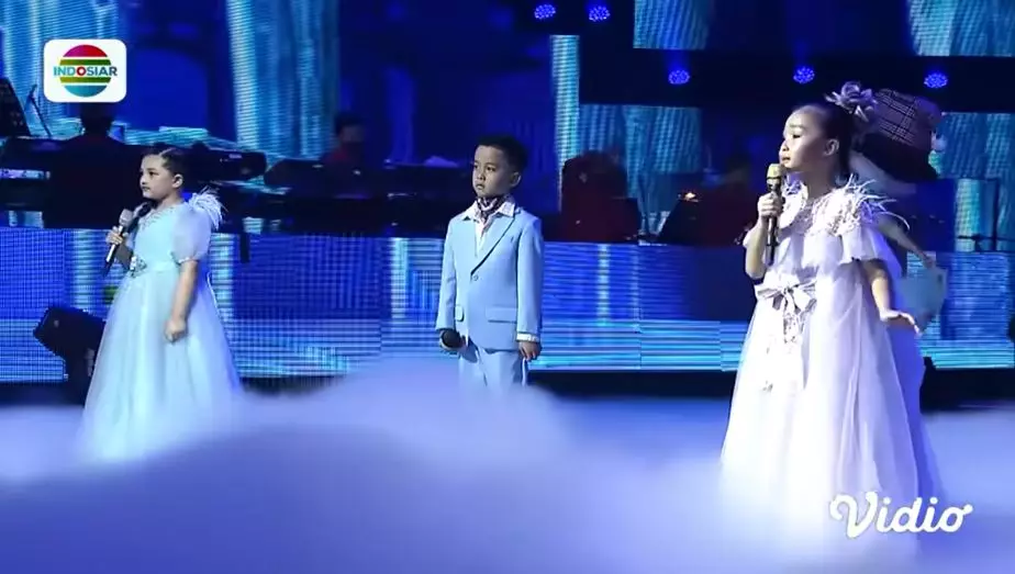 Arsy, Thalia, Djalu Hakim nyanyi Berbagai sumber