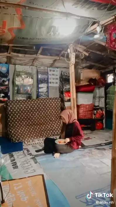 rumah gubuk kamar estetik © TikTok rumah gubuk kamar estetik © TikTok