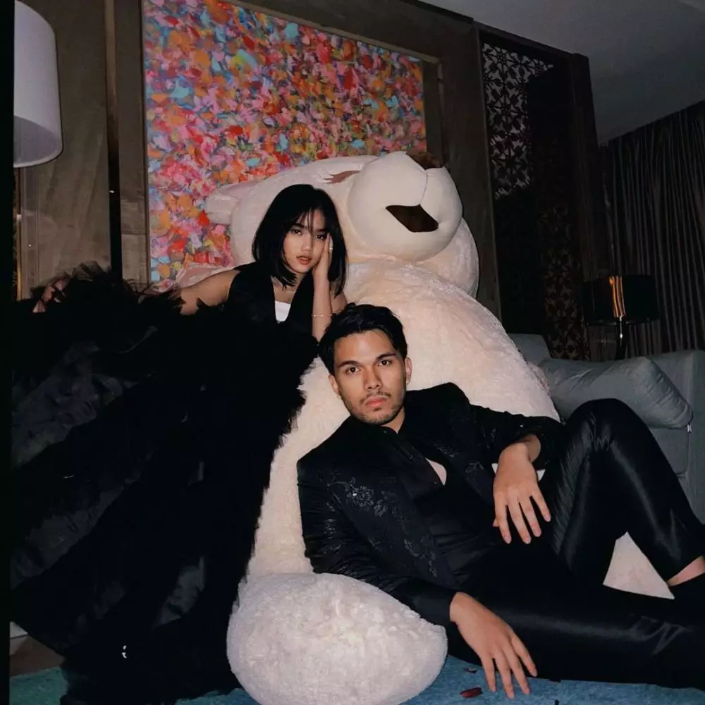 Gaya Fuji dan Thariq Halilintar saat dinner bareng Instagram Gaya Fuji dan Thariq Halilintar saat dinner bareng Instagram