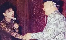 Potret lawas Dorce Gamalama bareng Presiden Indonesia © Instagram Potret lawas Dorce Gamalama bareng Presiden Indonesia © Instagram