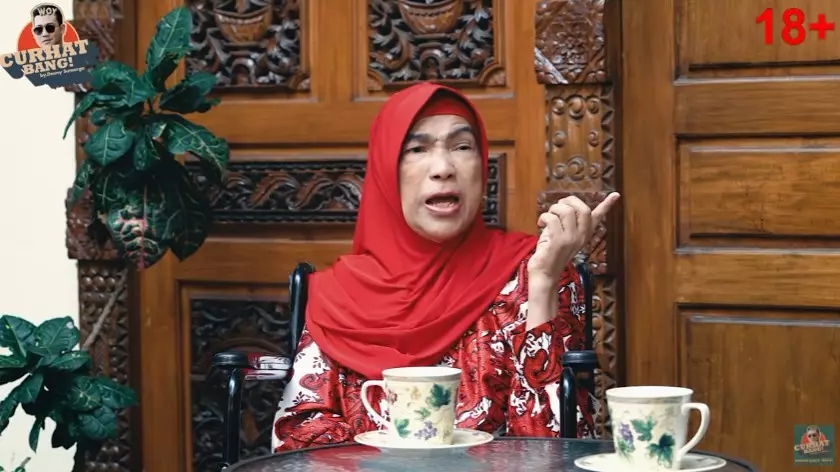 Potret terakhir Dorce Gamalama sebelum meninggal © berbagai sumber