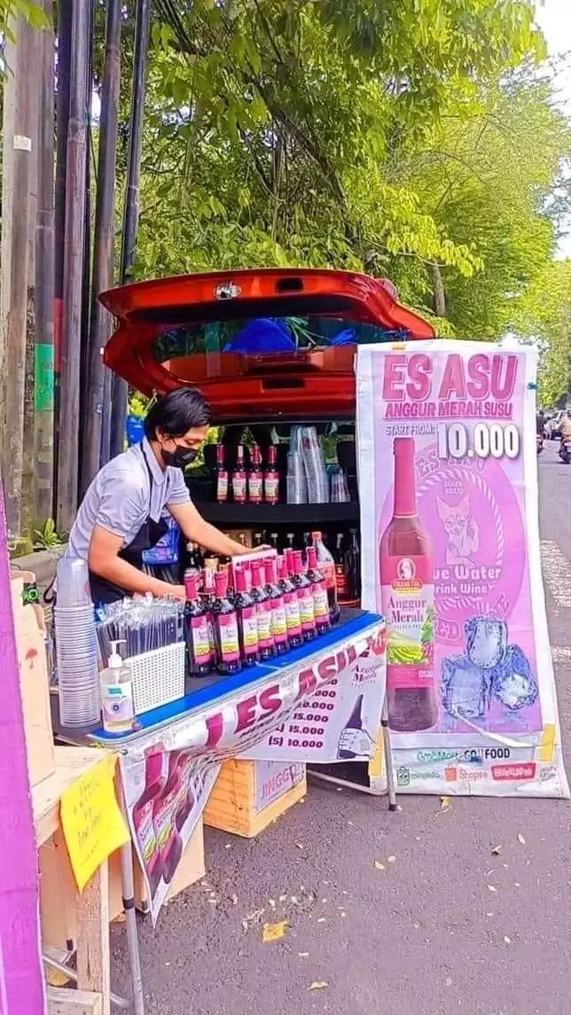 singkatan nyeleneh pedagang minuman © berbagai sumber singkatan nyeleneh pedagang minuman © berbagai sumber