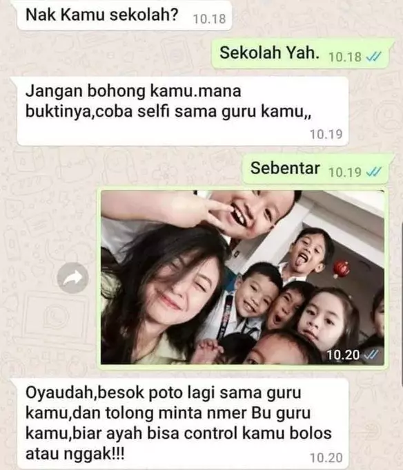 momen absurd curi kesempatan © berbagai sumber