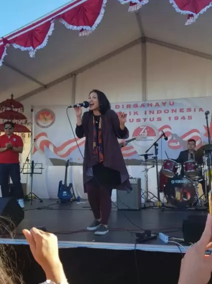 Potret terbaru Lusy Rahmawati eks AB Three © berbagai sumber