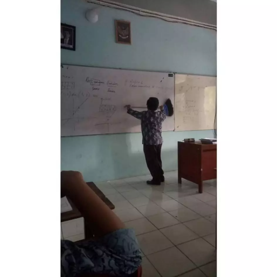 orang niatnya mau solutif malah absurd © Instagram