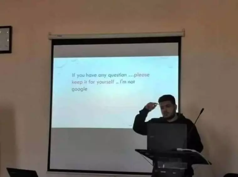 siswa presentasi lucu tingkahnya © 1cak.com siswa presentasi lucu tingkahnya © 1cak.com