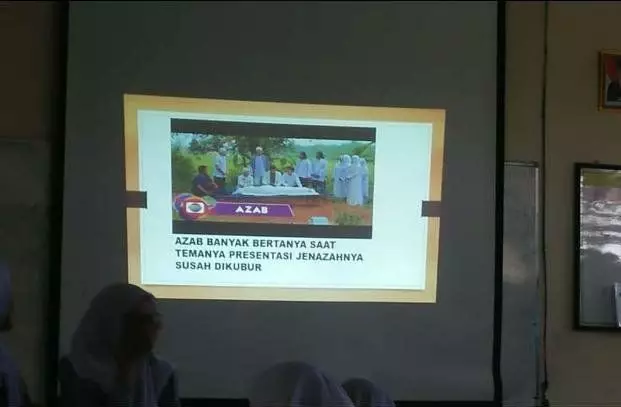siswa presentasi lucu tingkahnya © 1cak.com siswa presentasi lucu tingkahnya © 1cak.com