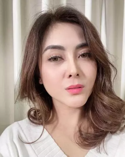 Fakta Jonathan Frizzy dan Dhena Devanka cerai © berbagai sumber