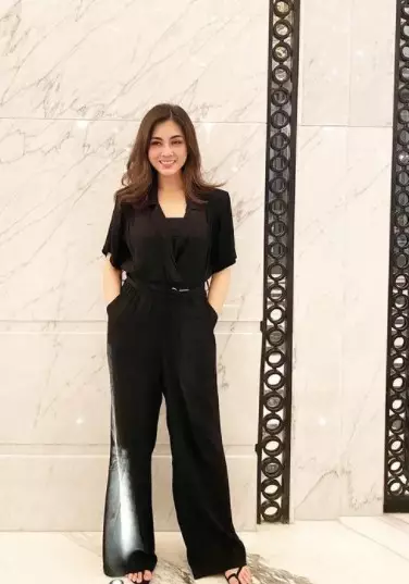 Fakta Jonathan Frizzy dan Dhena Devanka cerai © berbagai sumber