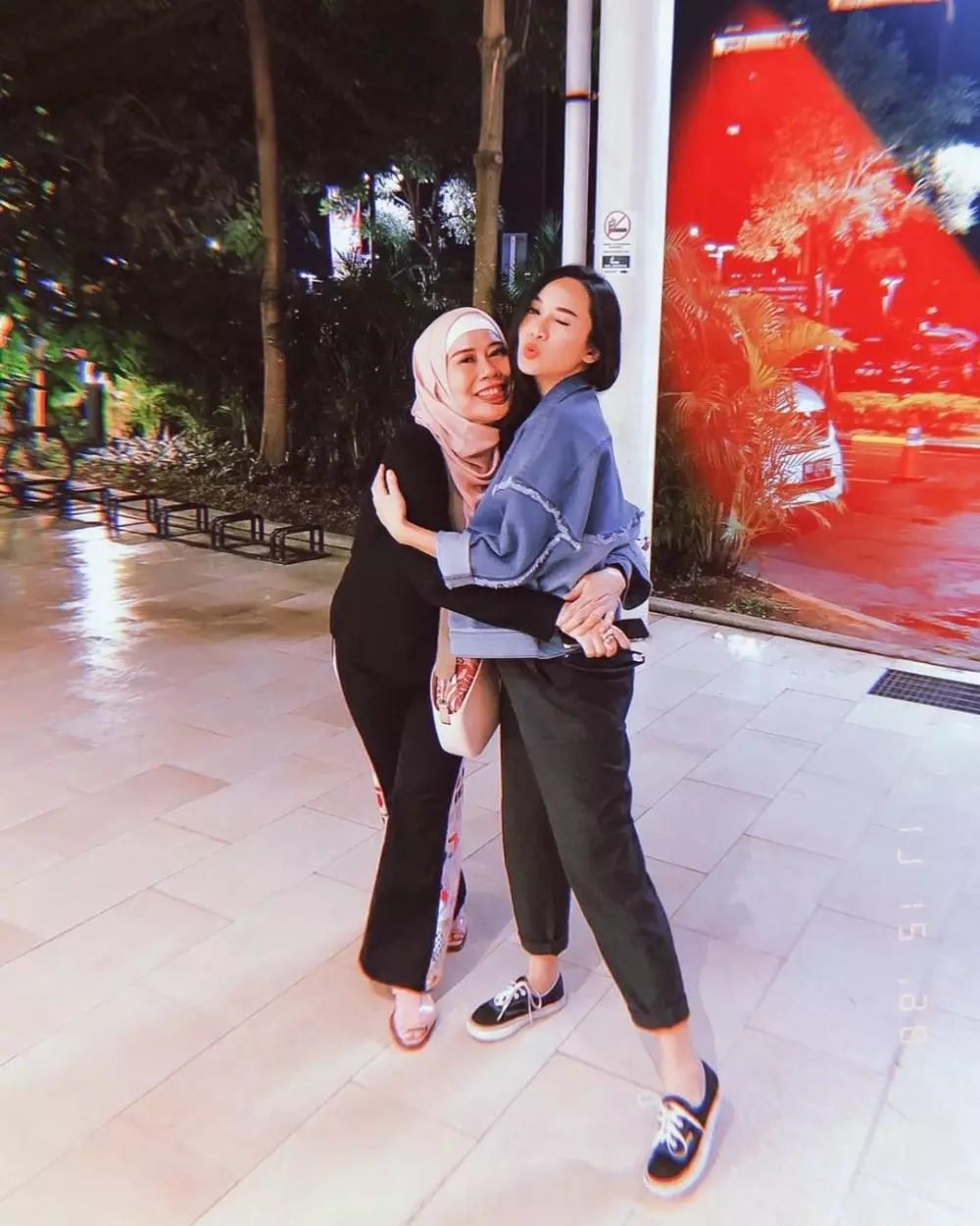 kebersamaan dewi yull bareng menantu © instagram kebersamaan dewi yull bareng menantu © instagram