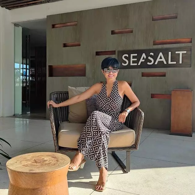 pesona ibu seleb usia 50an © instagram