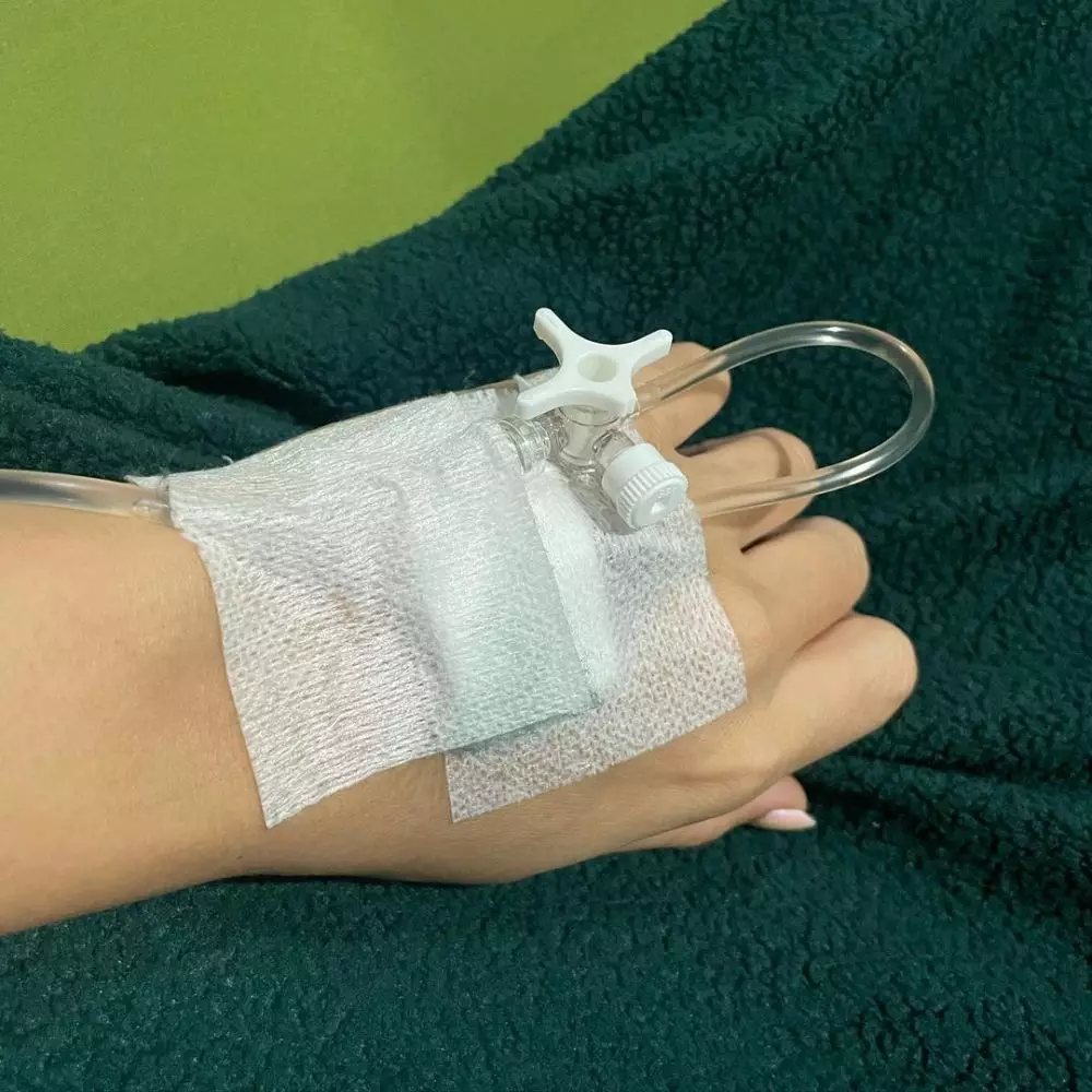 jessica iskandar dilarikan ke rumah sakit © instagram