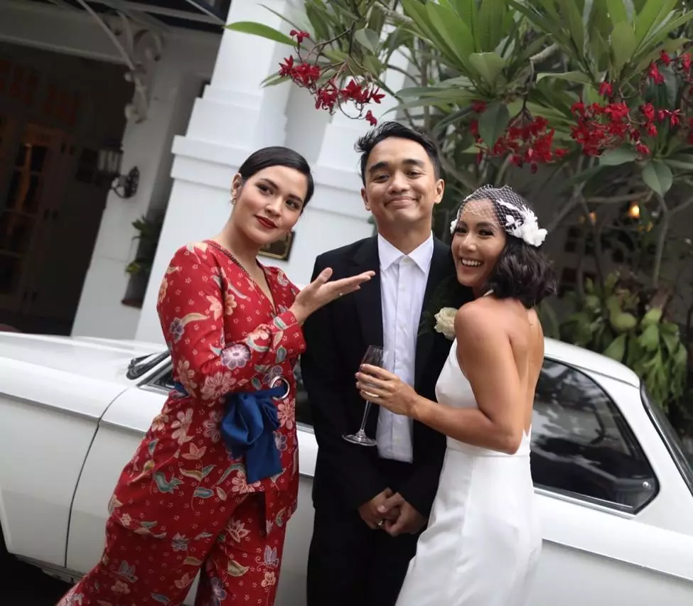 seleb jadi makcomblang sahabatnya © instagram seleb jadi makcomblang sahabatnya © instagram