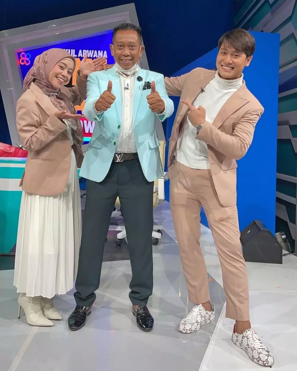 seleb jadi makcomblang sahabatnya © instagram seleb jadi makcomblang sahabatnya © instagram