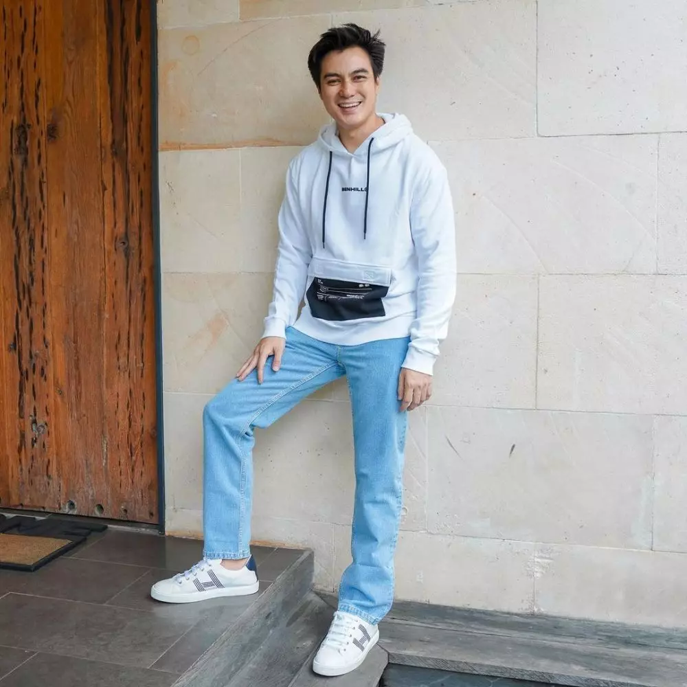 seleb jadi makcomblang sahabatnya © instagram seleb jadi makcomblang sahabatnya © instagram