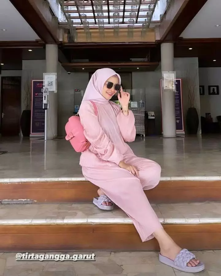 baby bump istri ikbal fauzi © Instagram