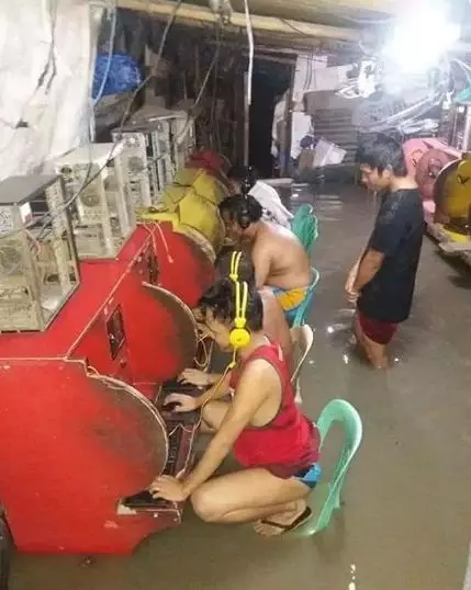 tingkah kocak anak gamer © berbagai sumber