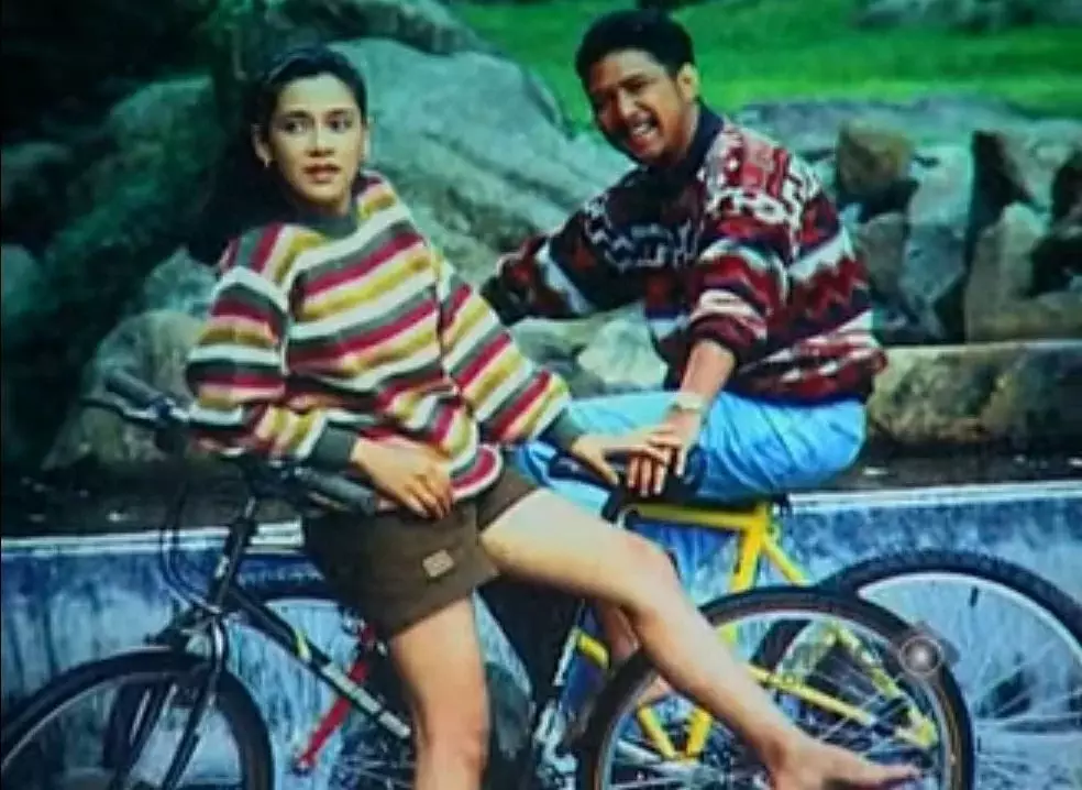 Pasangan di film era 80-an ini ikonik abis Instagram Pasangan di film era 80-an ini ikonik abis Instagram