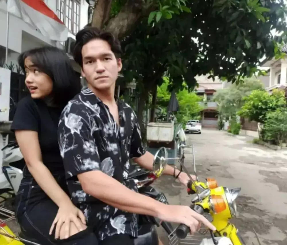  Fuji syuting film  Berbagai sumber