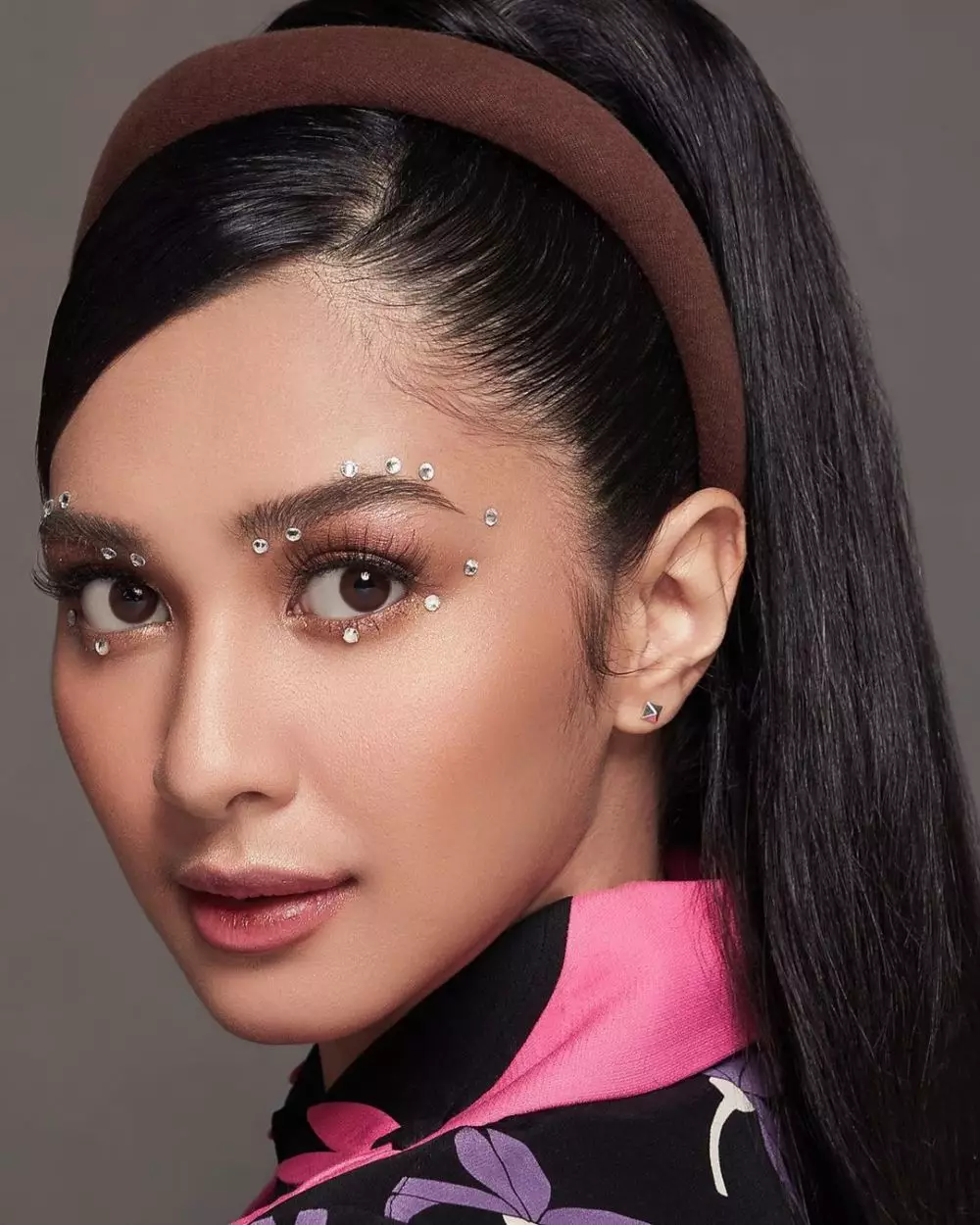 Gaya pemotretan terbaru Mikha Tambayong © Instagram