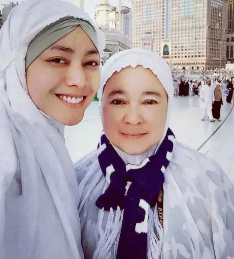 Potret ibu pemenang Puteri Indonesia © berbagai sumber