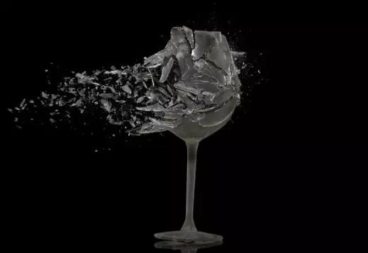 Arti mimpi gelas pecah © 2022 berbagai sumber Arti mimpi gelas pecah © 2022 berbagai sumber