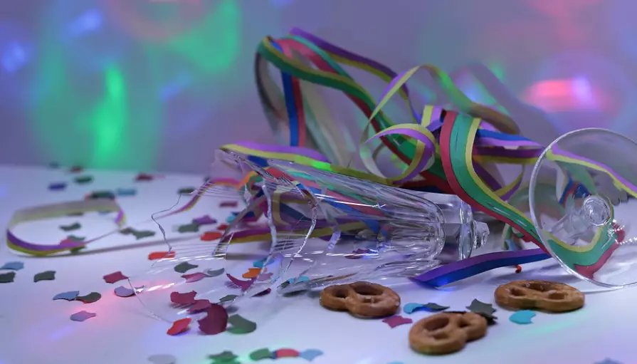 Arti mimpi gelas pecah © 2022 berbagai sumber Arti mimpi gelas pecah © 2022 berbagai sumber