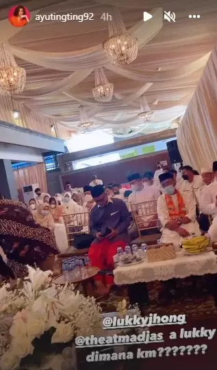 Momen pengajian adik Ayu Ting Ting © berbagai sumber Momen pengajian adik Ayu Ting Ting © berbagai sumber