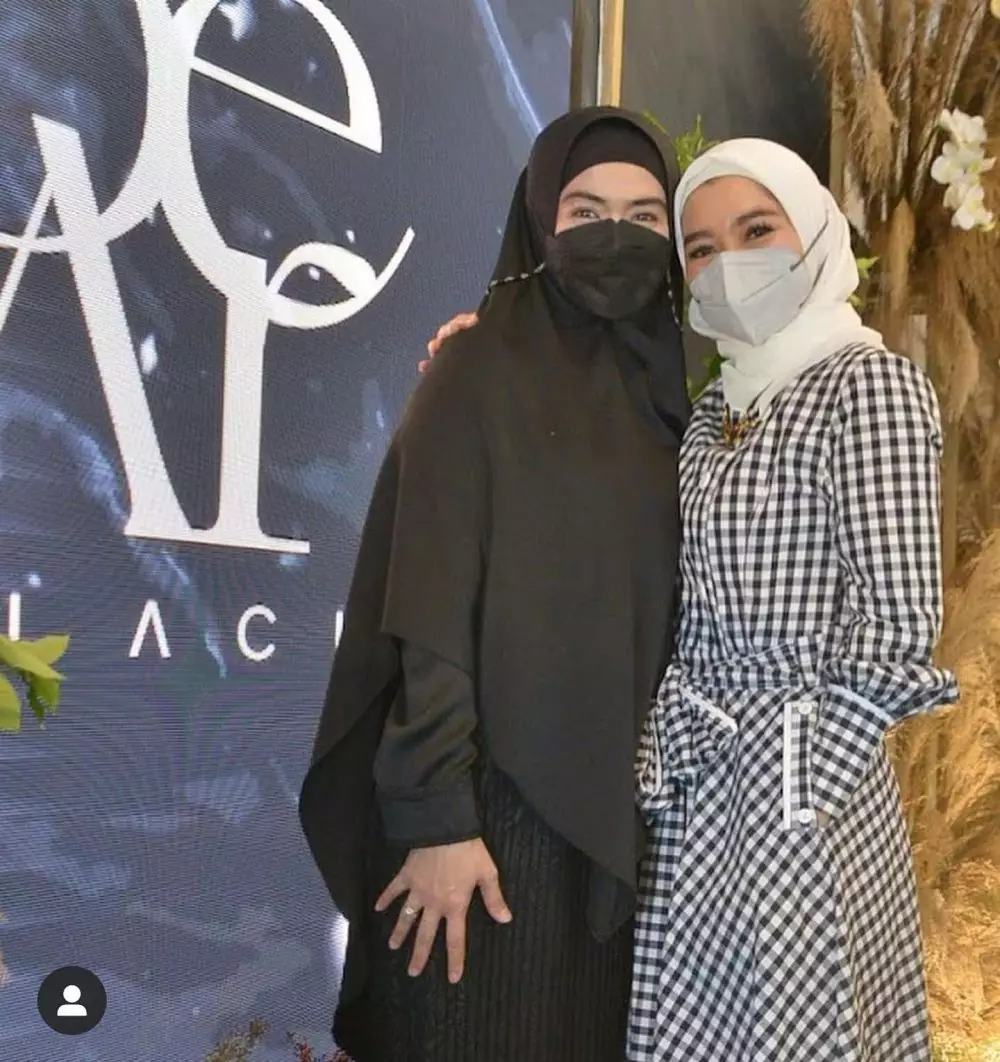 potret terbaru yulia rachman © instagram potret terbaru yulia rachman © instagram