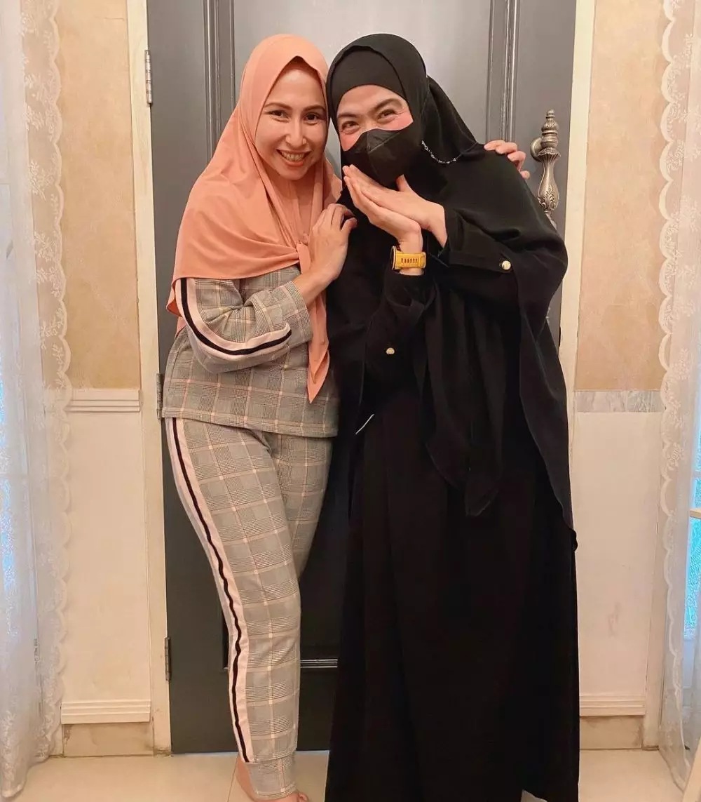 potret terbaru yulia rachman © instagram potret terbaru yulia rachman © instagram