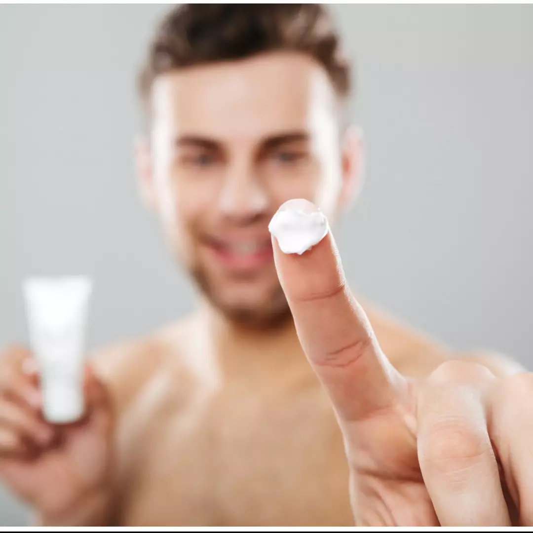 7 Rekomendasi cream penghilang bekas luka di wajah, jadi mulus kembali