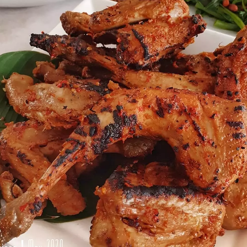 Resep dan cara membuat ayam bakar Taliwang, bumbunya meresap sempurna
