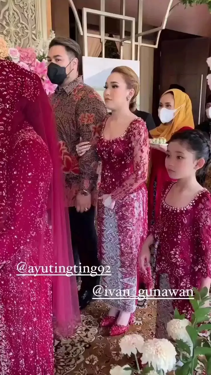pesona ayu ting ting di akad nikah adik © berbagai sumber pesona ayu ting ting di akad nikah adik © berbagai sumber