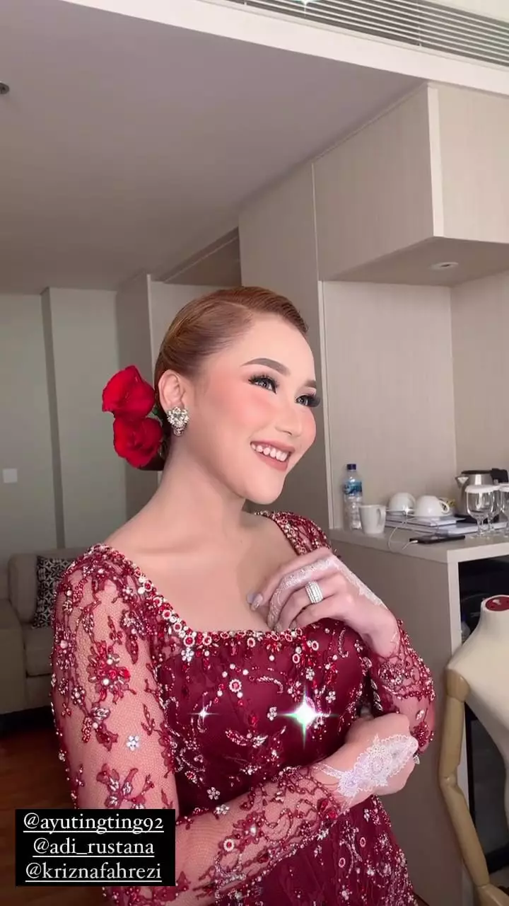 pesona ayu ting ting di akad nikah adik © berbagai sumber pesona ayu ting ting di akad nikah adik © berbagai sumber
