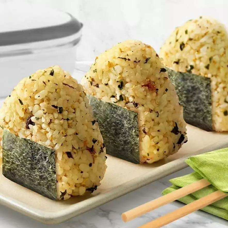 17 Resep onigiri ala Jepang, praktis, simpel, dan cocok buat bekal