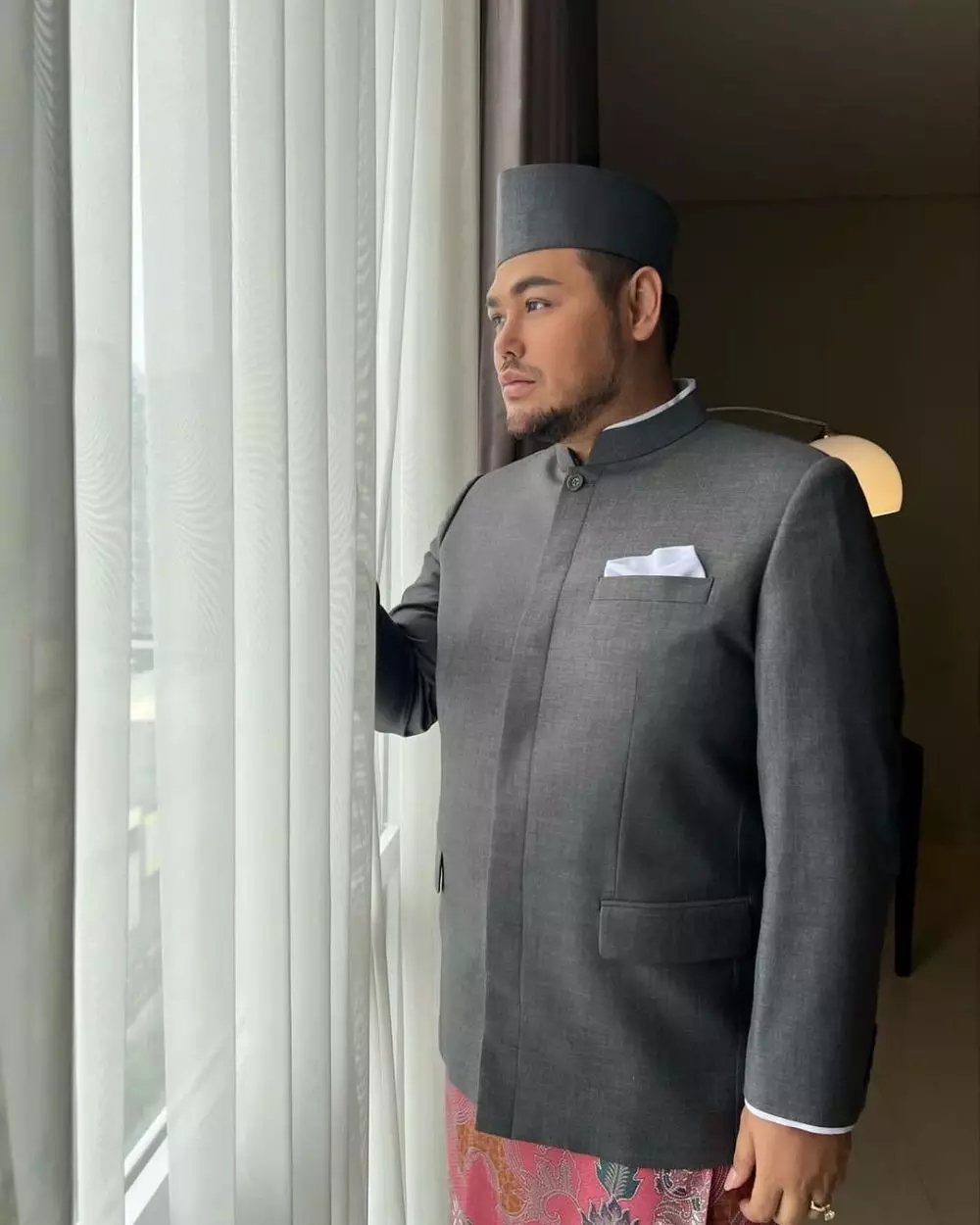 Ayu Ting Ting kompak di nikahan sang adik bareng Ivan Gunawan Instagram Ayu Ting Ting kompak di nikahan sang adik bareng Ivan Gunawan Instagram