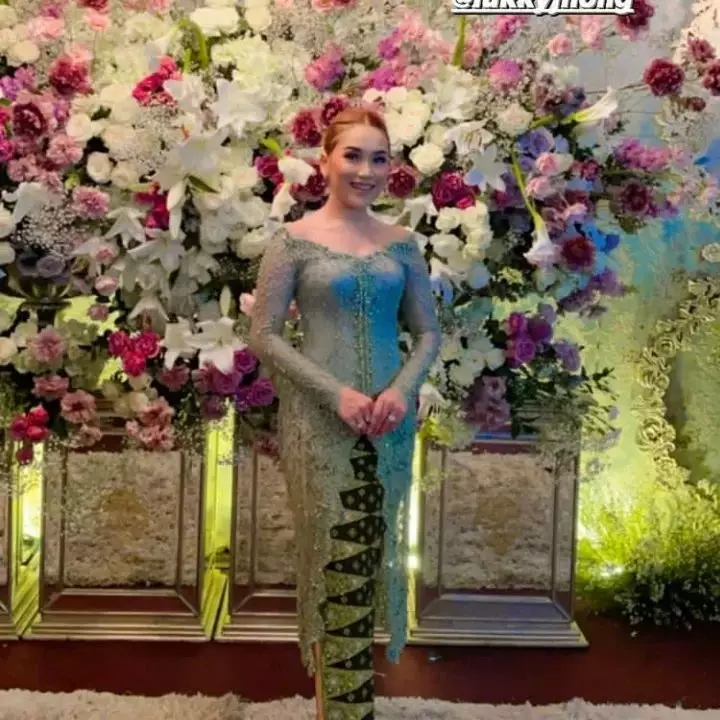 ayu ting ting di acara lamaran hingga resepsi adik © instagram