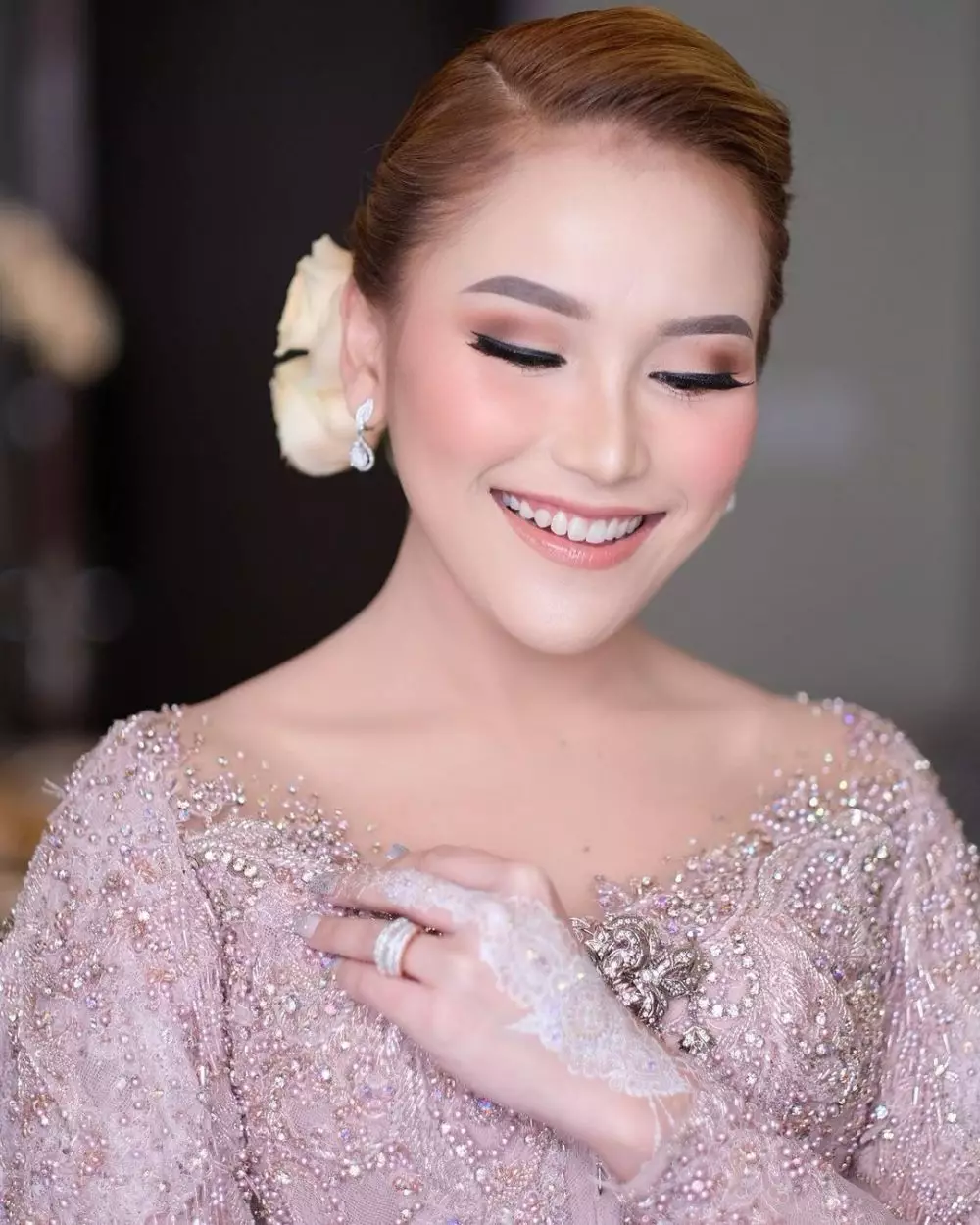 ayu ting ting di acara lamaran hingga resepsi adik © instagram