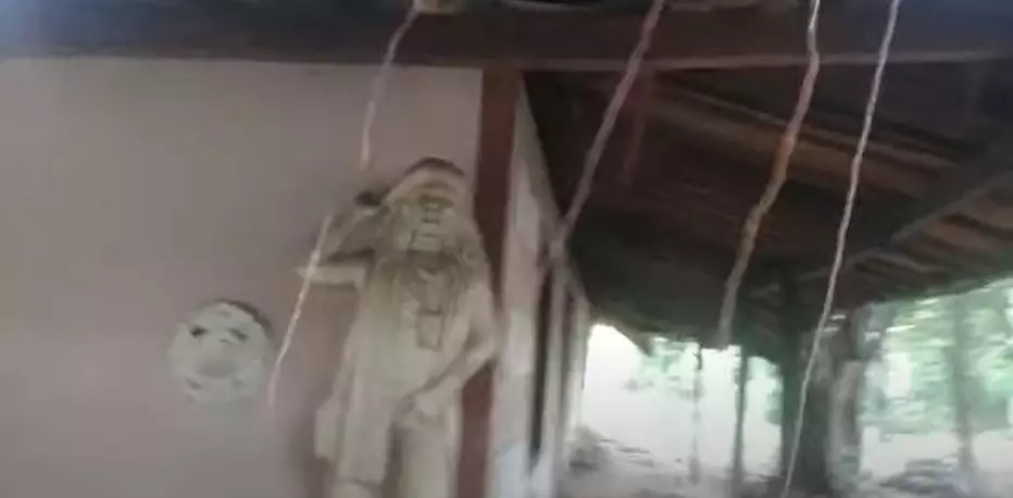 basecamp Mbah Surip terbengkalai © YouTube basecamp Mbah Surip terbengkalai © YouTube