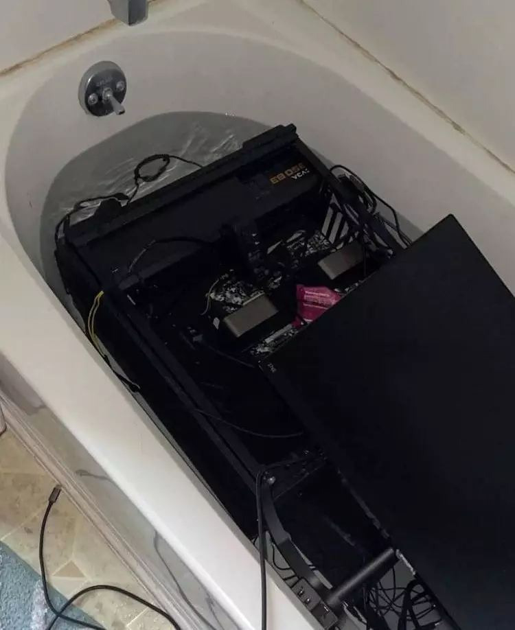 momen orang ngerusakin barang nyeleneh © Instagram momen orang ngerusakin barang nyeleneh © Instagram