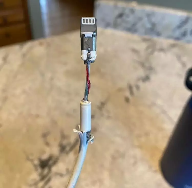 momen orang ngerusakin barang nyeleneh © Instagram momen orang ngerusakin barang nyeleneh © Instagram