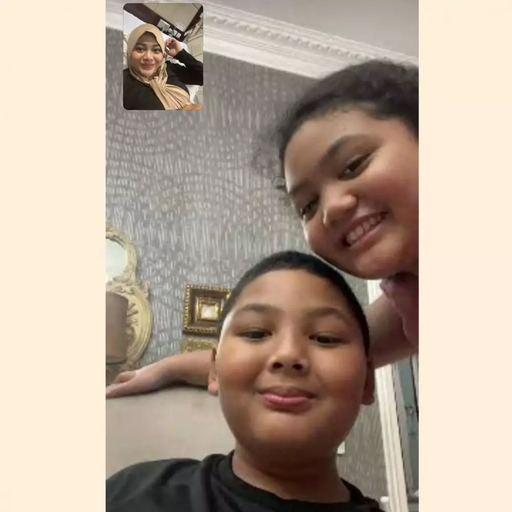 Krisdayanti dampingi Aurel melahirkan © Instagram