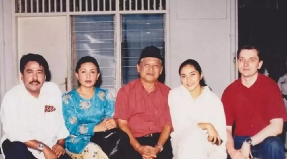 Potret kompak Maudy Koesnaedi dan Rano Karno © Instagram Potret kompak Maudy Koesnaedi dan Rano Karno © Instagram